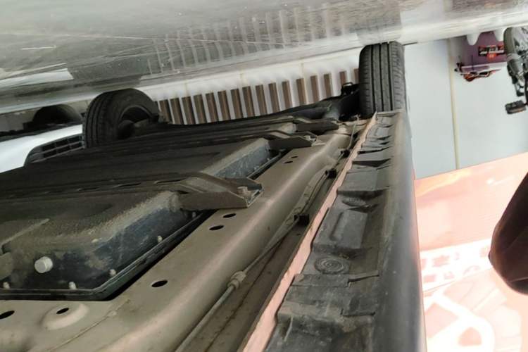 Used LINGBOX 2022 Cai Wenji Pro Edition Right Side Sill