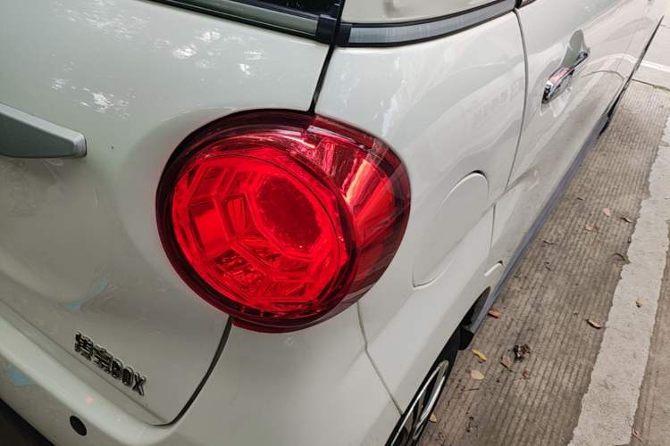 Used LINGBOX 2022 ZHUOWENJUN Edition Right Rear Taillight