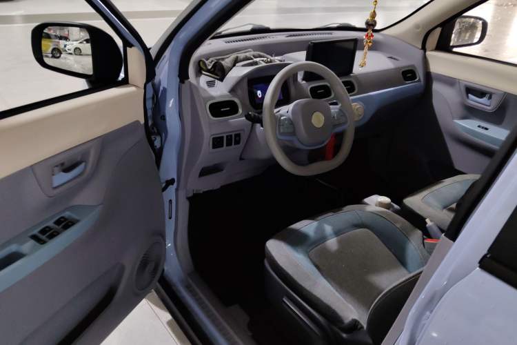 Used LINGBOX 2023 – Cai Wenji Edition Driver Seat