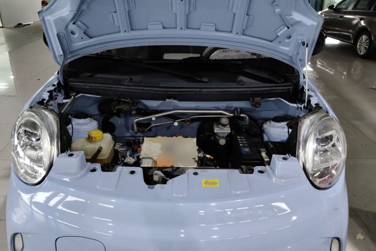 Used LINGBOX 2023 – Cai Wenji Edition Engine Bay