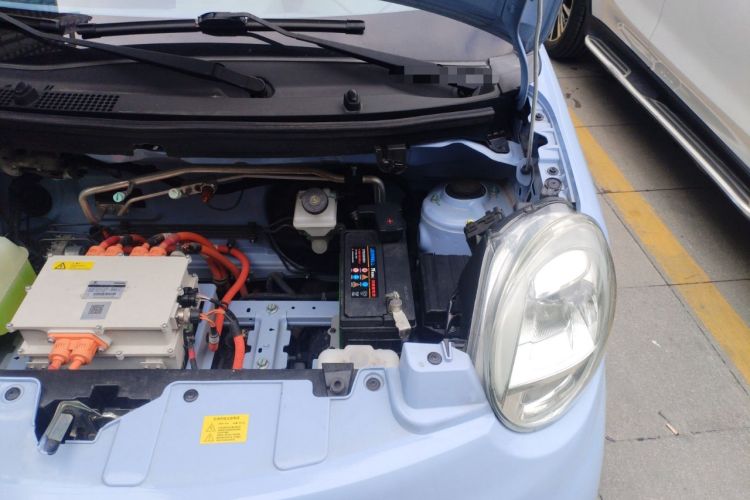 Used LINGBOX 2023 – Cai Wenji Edition Engine Bay Left