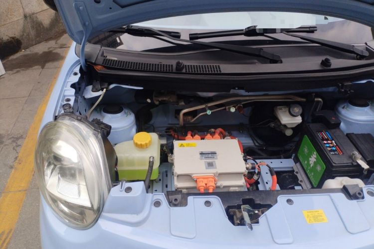 Used LINGBOX 2023 – Cai Wenji Edition Engine Bay Right