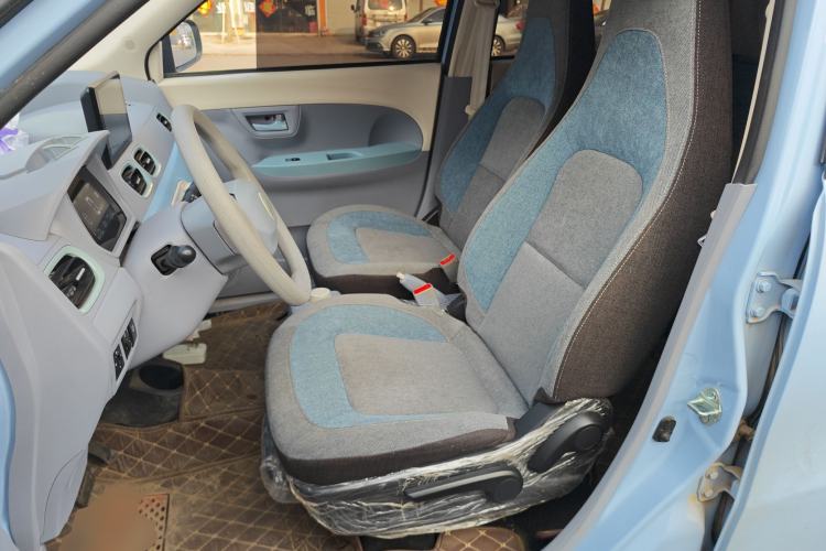Used LINGBOX 2023 – Cai Wenji Edition Left Front Seat