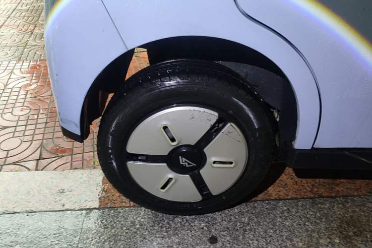 Used LINGBOX 2023 – Cai Wenji Edition Right Rear Wheel Hub