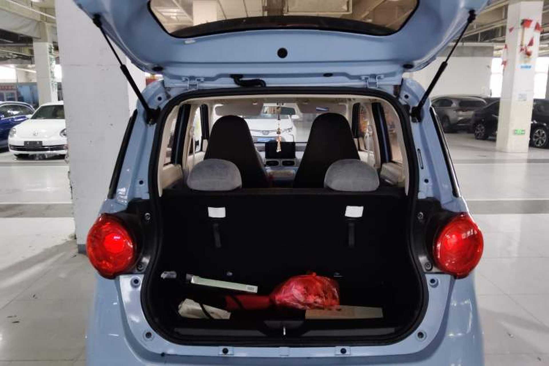 Used LINGBOX 2023 – Cai Wenji Edition Trunk