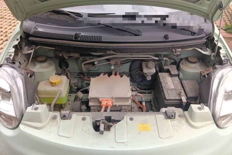 Used LINGBOX 2023 – Cai Wenji Edition Engine Bay
