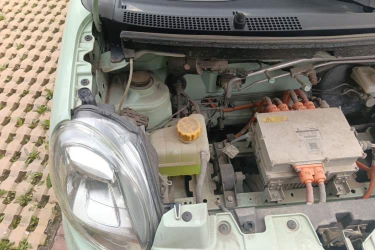 Used LINGBOX 2023 – Cai Wenji Edition Engine Bay Right