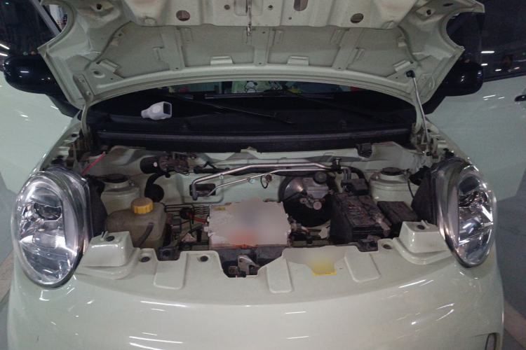 Used LINGBOX 2023 – Cai Wenji Edition Engine Bay