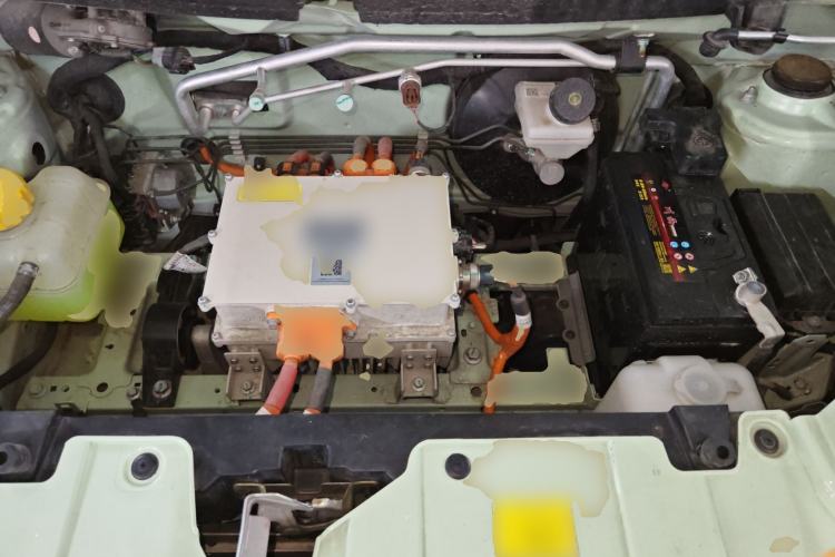 Used LINGBOX 2023 – Cai Wenji Edition Engine Bay