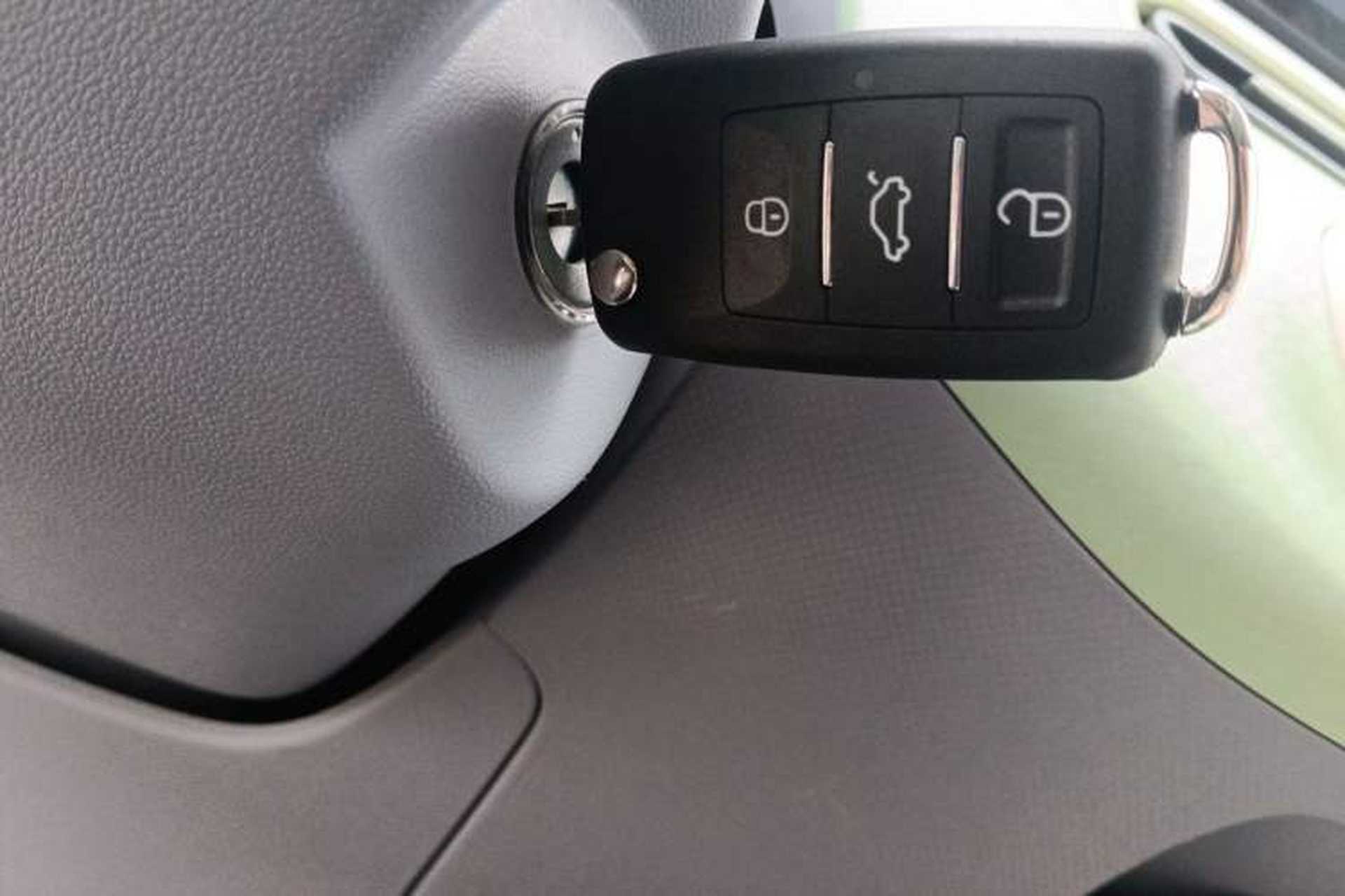 Used LINGBOX 2023 – Cai Wenji Edition Vehicle Key