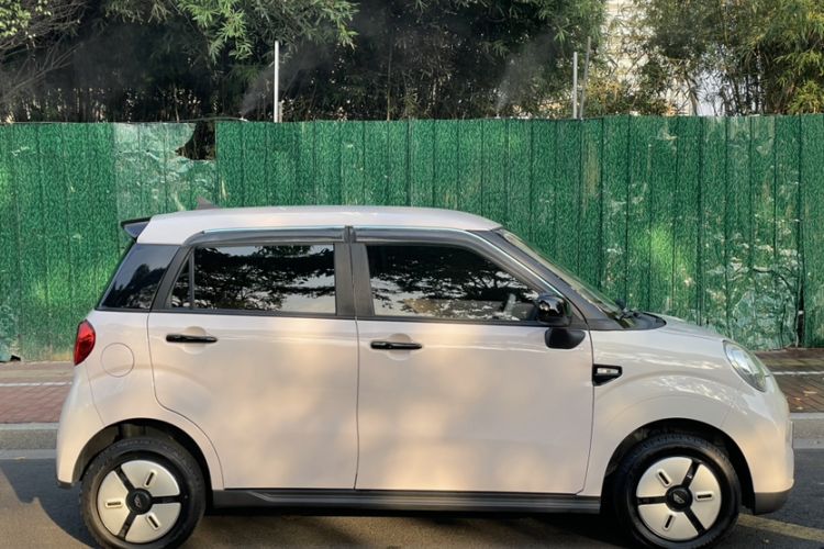 Used LINGBOX 2023 – Cai Wenji Edition Exterior 3