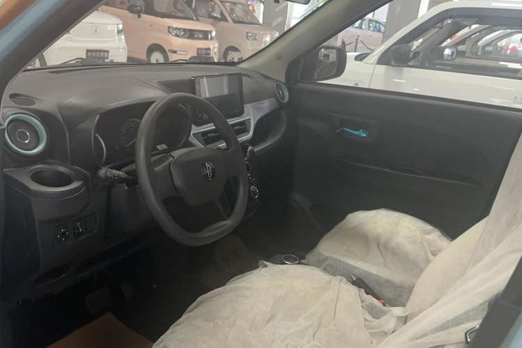Used LINGBOX 2023 – Cai Wenji Edition Interior 1