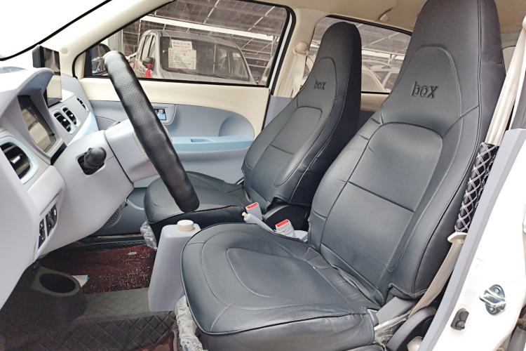 Used LINGBOX 2023 – Cai Wenji Edition Left Front Seat