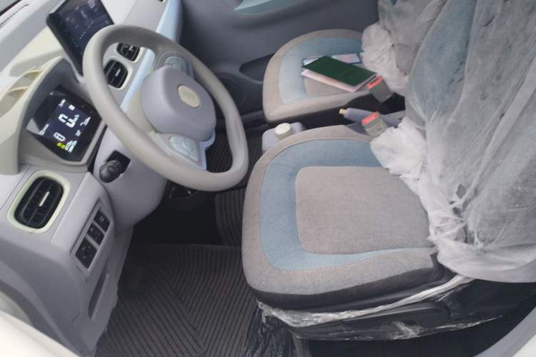 Used LINGBOX 2023 Cai Wenji - Smart Enjoyment Edition Left Front Seat