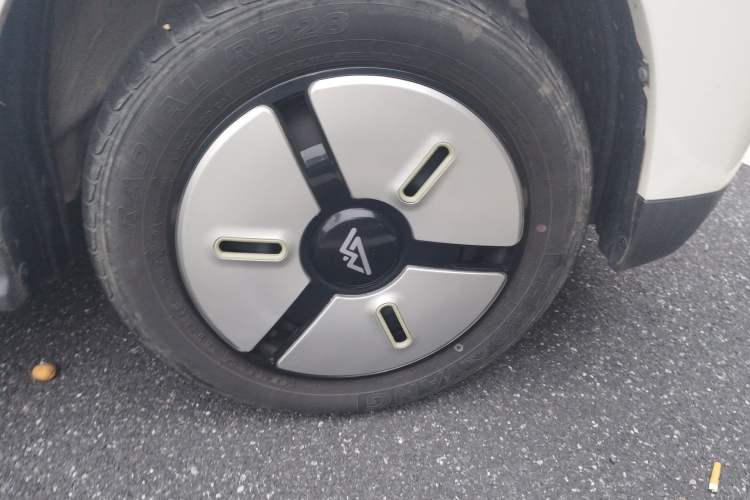 Used LINGBOX 2023 Cai Wenji - Smart Enjoyment Edition Right Front Wheel Hub