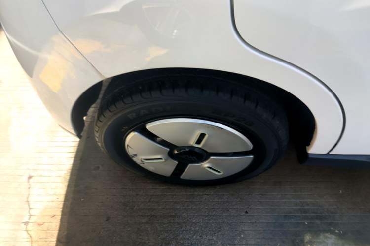 Used LINGBOX 2023 – Cai Wenji Edition Right Rear Wheel Hub