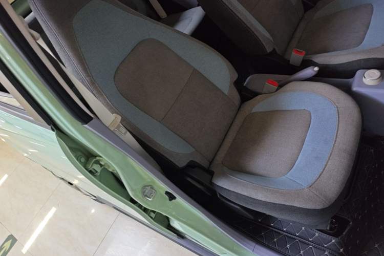 Used LINGBOX 2024 Lingzhi Edition Right Front Seat