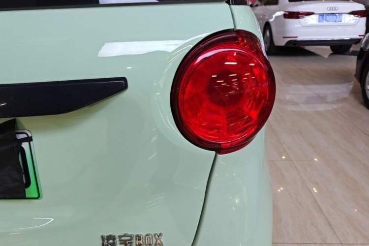 Used LINGBOX 2024 Lingzhi Edition Right Rear Taillight