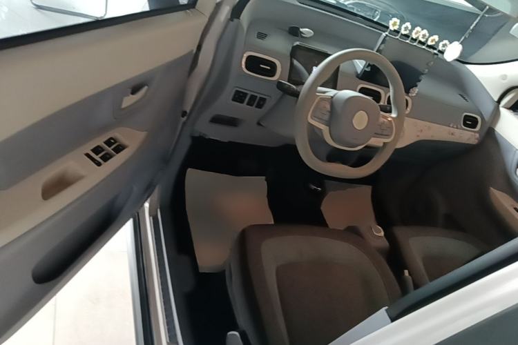 Used LINGBOX 2024 Lingzhi Edition Driver Seat