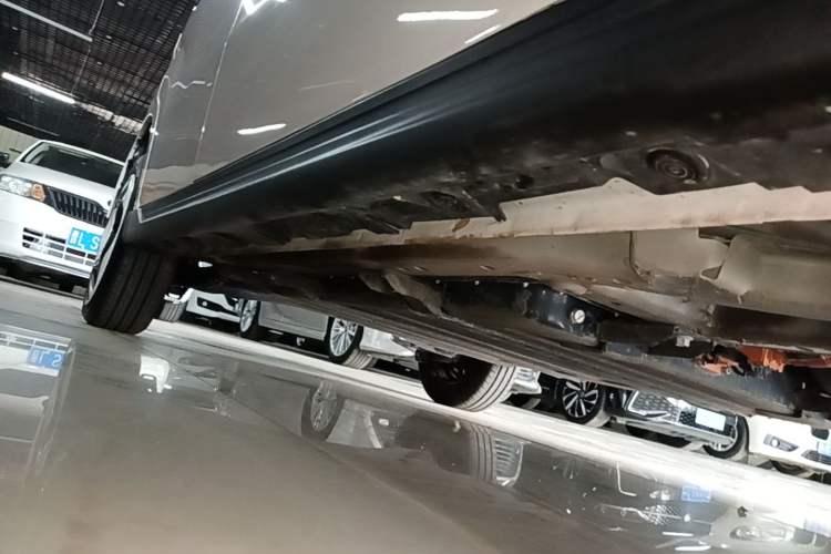 Used LINGBOX 2024 Lingzhi Edition Right Side Sill