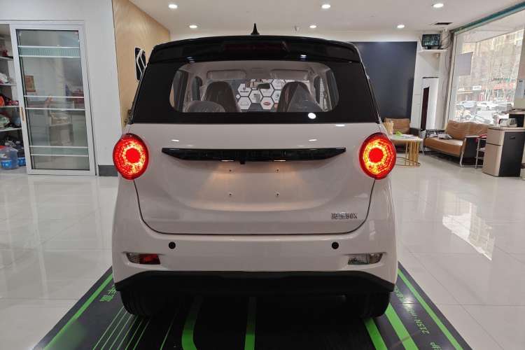 Used LINGBOX 2025 140km Lime Edition Exterior 4