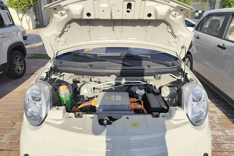 Used LINGBOX 2025 210km Honey Pomelo Pro Edition Engine Bay