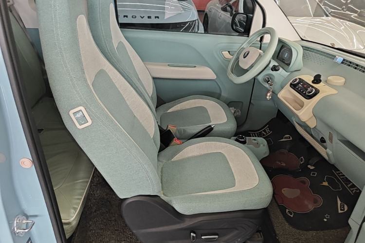Used LINGBOX uni 2022 Ultra-Sweet Edition Right Front Seat