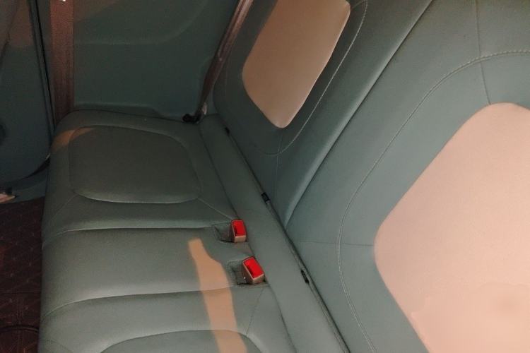 Used LINGBOX uni 2022 Ultra-Sweet Edition Left Rear Seat