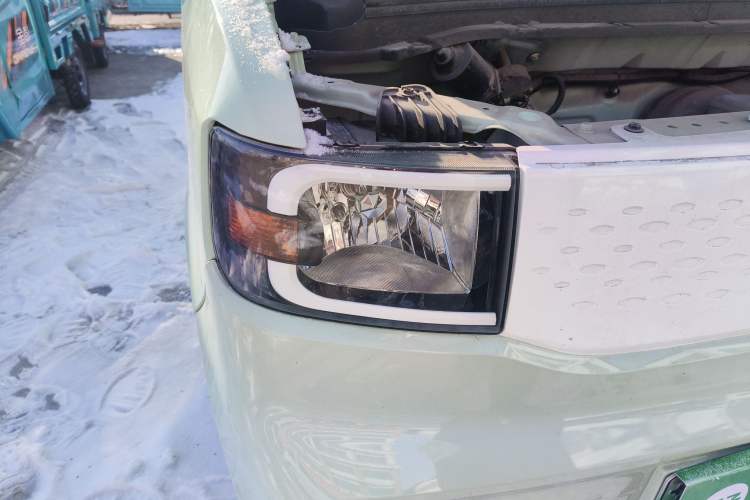 Used LINGBOX uni 2022 Ultra-Sweet Edition Right Front Headlight