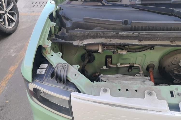 Used LINGBOX uni 2022 Ultra-Sweet Edition Engine Bay Right