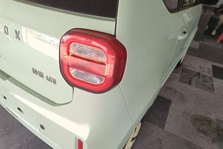 Used LINGBOX uni 2022 Mildly Sweet Edition Exterior 1