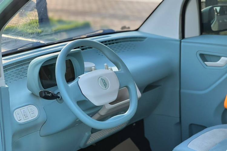 Used LINGBOX uni 2022 Mildly Sweet Edition Interior 1