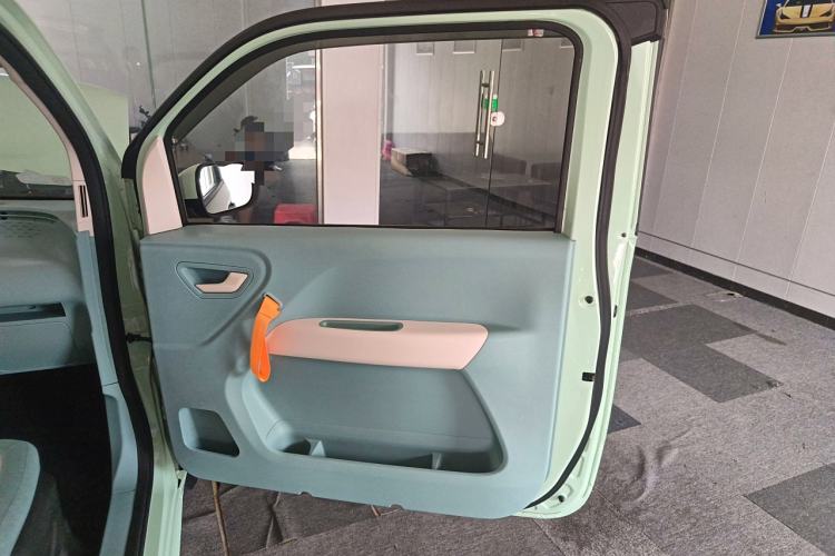 Used LINGBOX uni 2022 Mildly Sweet Edition Interior 3