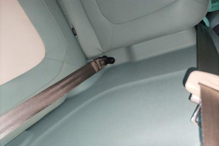 Used LINGBOX uni 2022 Ultra-Sweet Edition Interior 6