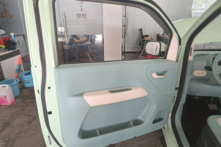 Used LINGBOX uni 2022 Mildly Sweet Edition Interior 6