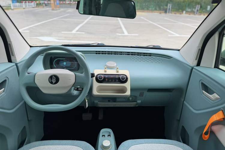 Used LINGBOX uni 2022 Mildly Sweet Edition Interior 9