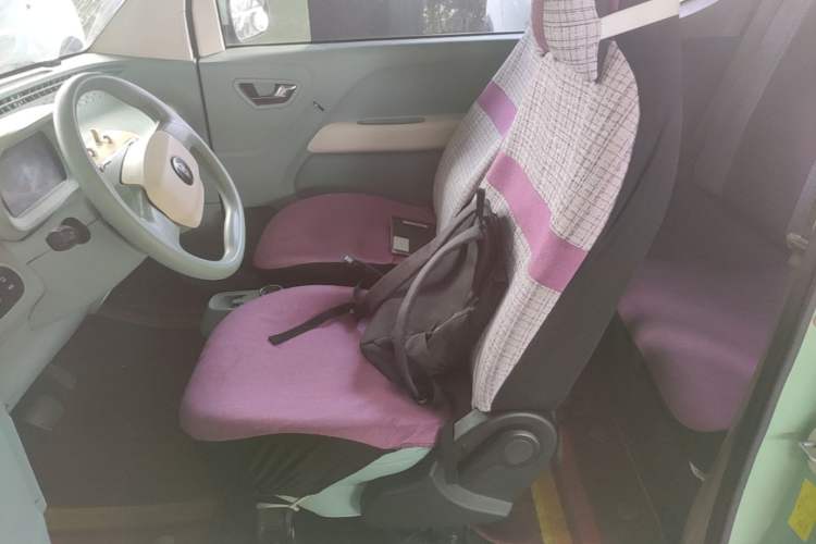 Used LINGBOX uni 2022 Ultra-Sweet Edition Left Front Seat