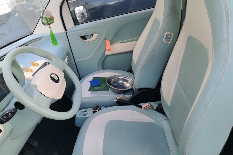 Used LINGBOX uni 2022 Ultra-Sweet Edition Left Front Seat