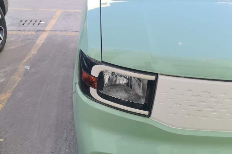 Used LINGBOX uni 2022 Ultra-Sweet Edition Right Front Headlight