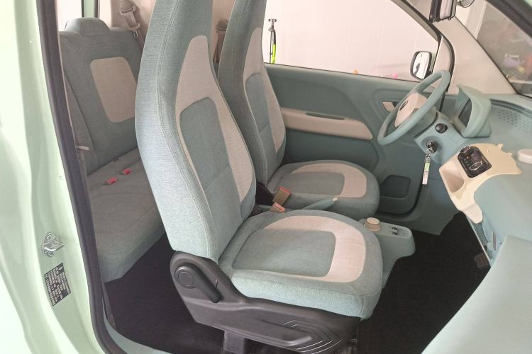 Used LINGBOX uni 2022 Mildly Sweet Edition Right Front Seat