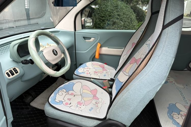 Used LINGBOX uni 2022 Ultra-Sweet Edition Left Front Seat