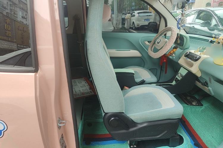 Used LINGBOX uni 2022 Mildly Sweet Edition Right Front Seat