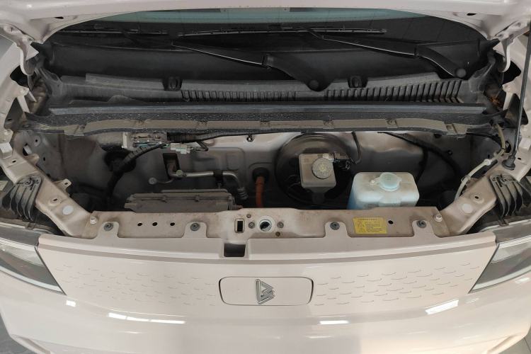 Used LINGBOX uni 2022 Mildly Sweet Edition Engine Bay