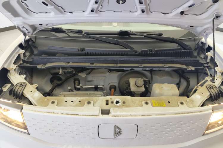 Used LINGBOX uni 2022 Mildly Sweet Edition Engine Bay