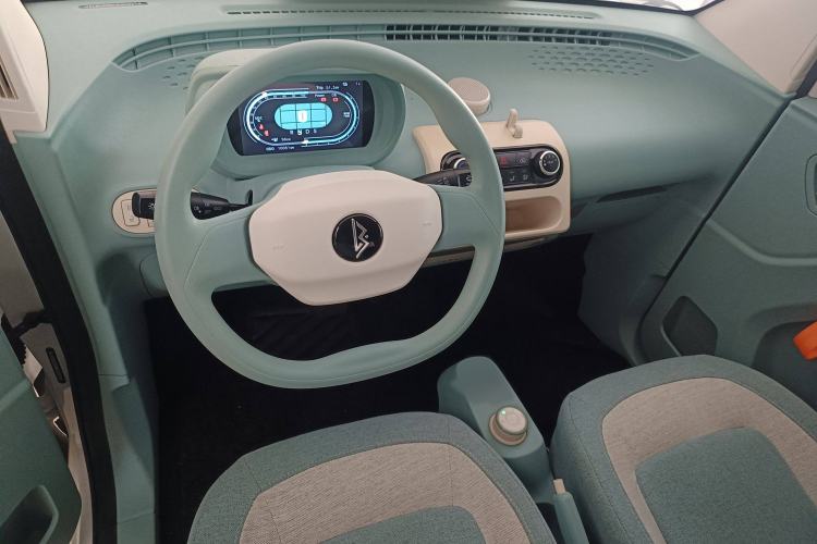 Used LINGBOX uni 2022 Mildly Sweet Edition Interior 3
