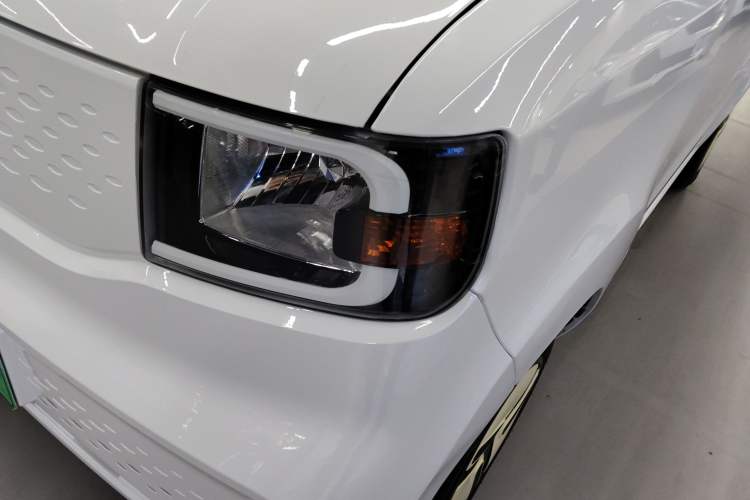 Used LINGBOX uni 2022 Mildly Sweet Edition Left Front Headlight