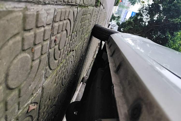 Used LINGBOX uni 2022 Mildly Sweet Edition Left Side Sill