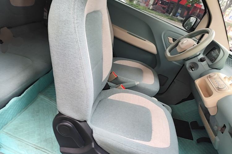 Used LINGBOX uni 2022 Mildly Sweet Edition Right Front Seat