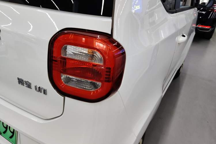 Used LINGBOX uni 2022 Mildly Sweet Edition Right Rear Taillight