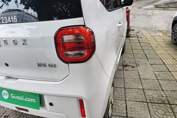 Used LINGBOX uni 2022 Mildly Sweet Edition Right Rear Taillight